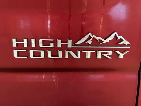 Used 2024 Chevrolet Silverado 1500 High Country AWD/4WD image 16