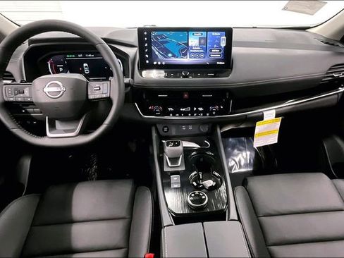 New 2025 Nissan Rogue SL image 6