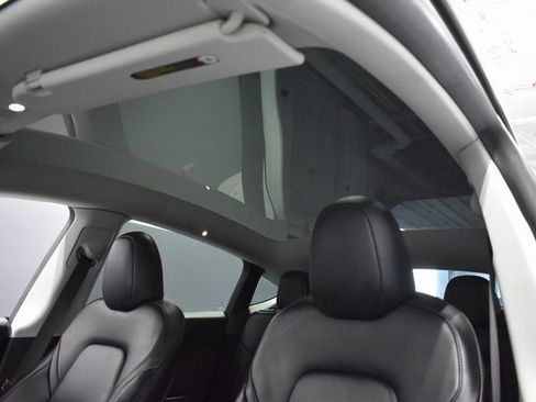 Used 2023 Tesla Model Y Long Range image 17