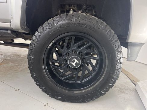 Used 2016 GMC Sierra 2500 SLT image 16