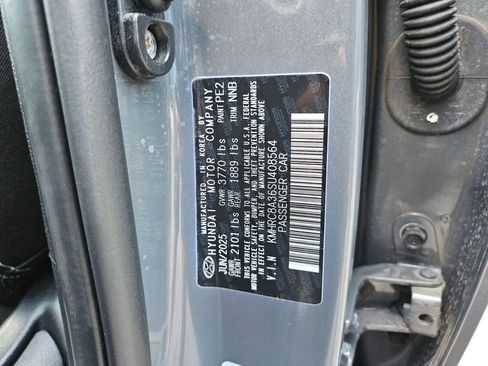 Used 2025 Hyundai Venue SEL FWD image 30