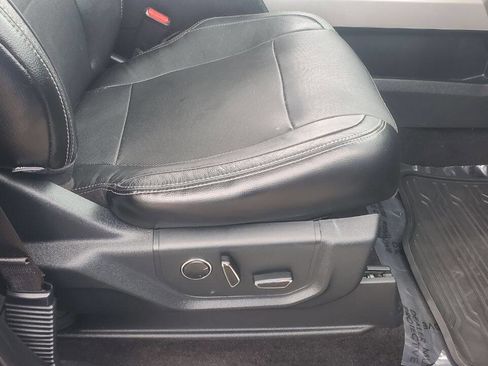 Used 2015 Ford F150 Lariat w/ Equipment Group 502A Luxury image 33