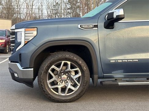 Used 2024 GMC Sierra 1500 SLT w/ SLT Premium Package image 9
