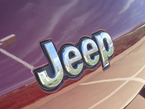 Used 2021 Jeep Grand Cherokee L Limited image 11