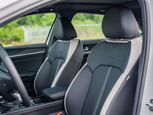 New 2026 Kia K5 GT-Line image 14