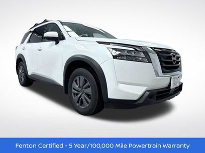 Used 2024 Nissan Pathfinder SV w/ Lighting Package (N92)