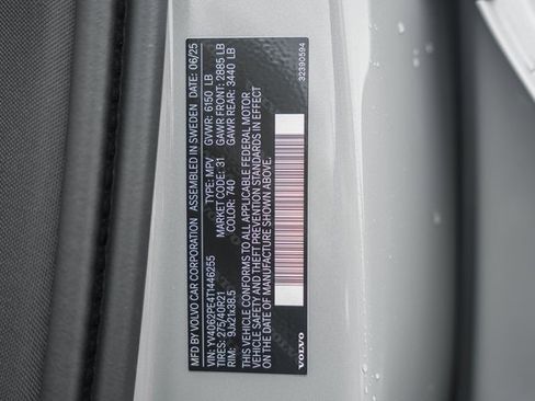 New 2026 Volvo XC90 B6 Plus w/ Protection Package Premier image 41