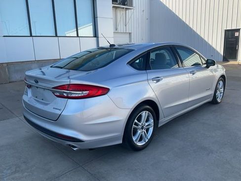 Used 2018 Ford Fusion S image 34