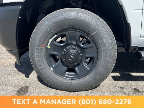 New 2026 RAM 3500 Tradesman AWD/4WD image 25
