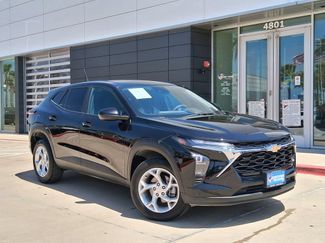 Used 2025 Chevrolet Trax LS w/ LS Convenience Package FWD video 1
