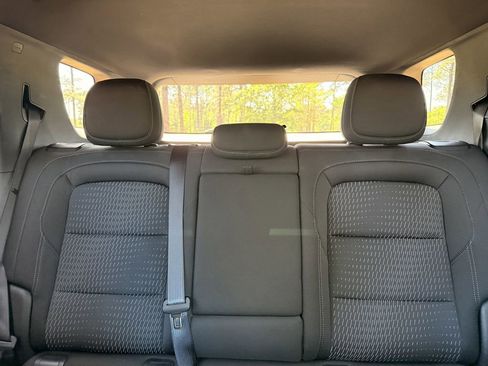 Used 2025 Chevrolet Equinox LT FWD image 27
