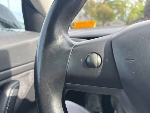 Used 2018 Tesla Model 3 Mid Range RWD image 20