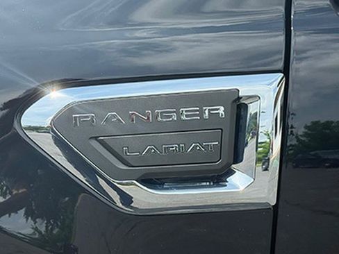 Used 2021 Ford Ranger Lariat w/ FX4 Off-Road Package AWD/4WD image 10