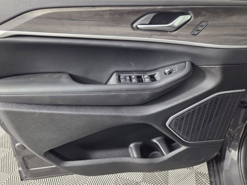 New 2026 Jeep Grand Cherokee L Limited image 19