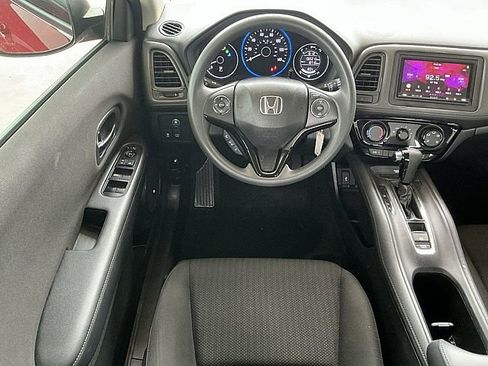 Used 2017 Honda HR-V LX image 14