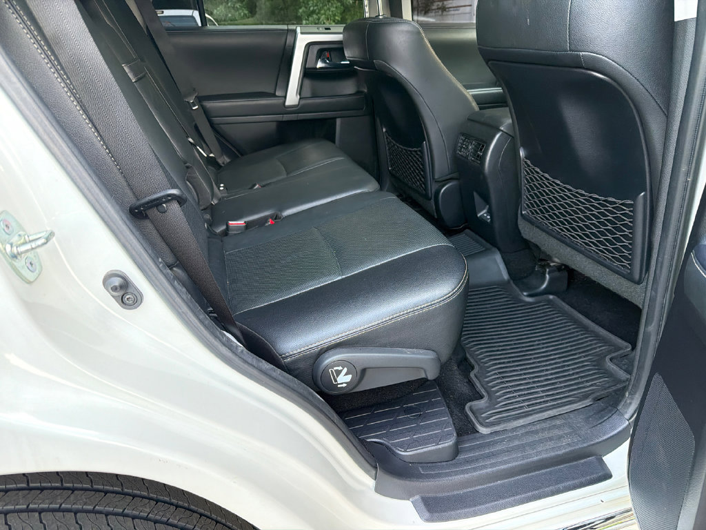 Used 2023 Toyota 4Runner Limited RWD image 15