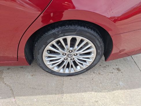 Used 2020 Toyota Avalon Limited w/ Advanced Safety Package image 11