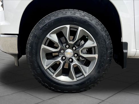Used 2023 Chevrolet Silverado 1500 LT w/ Texas Edition Plus RWD image 11