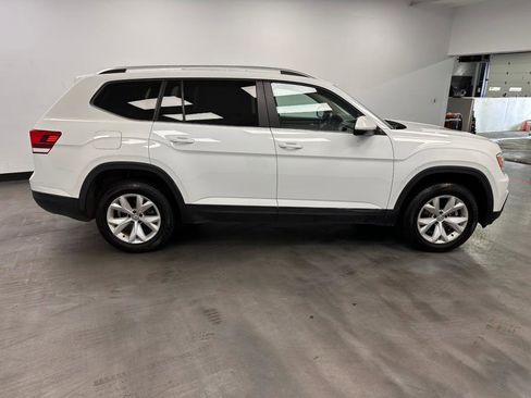 Used 2019 Volkswagen Atlas SE w/ Panoramic Sunroof Package image 8