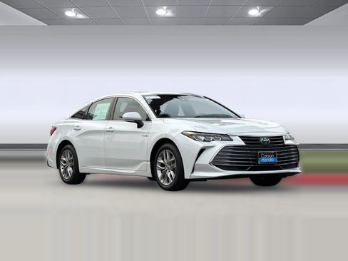 Used 2021 Toyota Avalon XLE w/ Carpet Mat Package (TMS) image 6