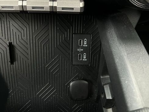 Used 2025 Toyota Tacoma TRD Off-Road image 24