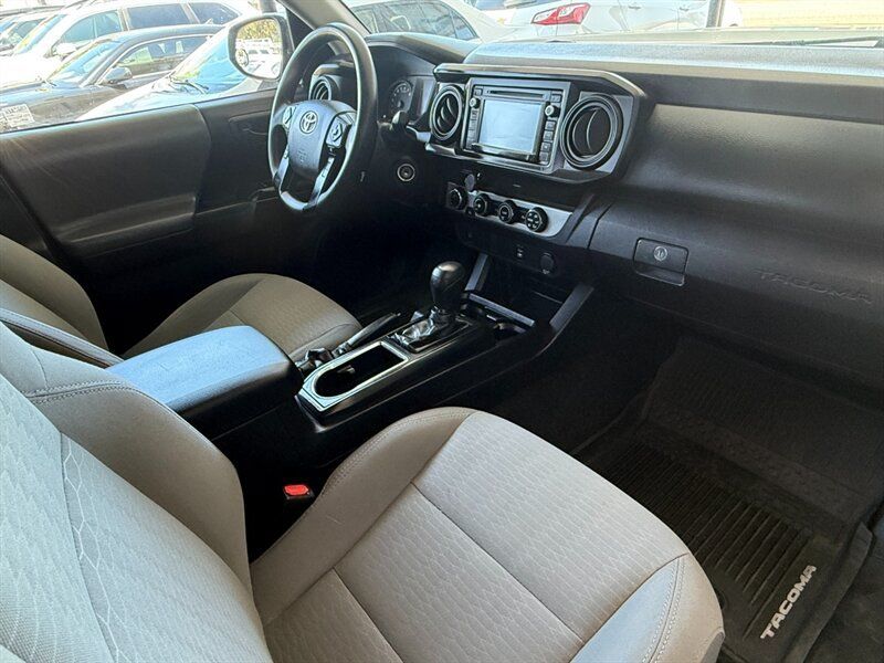 Used 2019 Toyota Tacoma SR AWD/4WD image 27