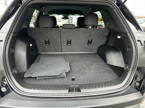 Used 2025 GMC Terrain Elevation image 31