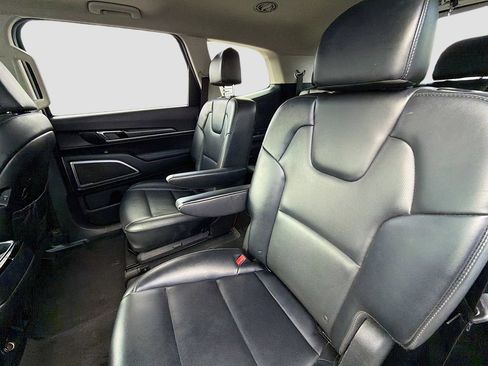 Used 2024 Kia Telluride S w/ S Sunroof Package FWD image 19