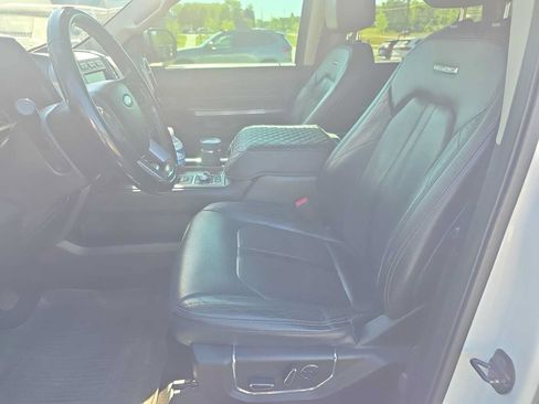 Used 2018 Ford Expedition Max Platinum AWD/4WD image 11