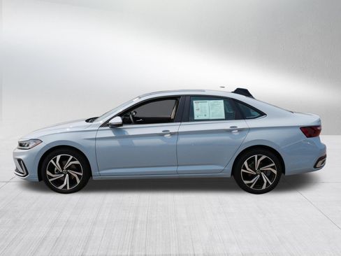 Certified 2026 Volkswagen Jetta SEL FWD image 4
