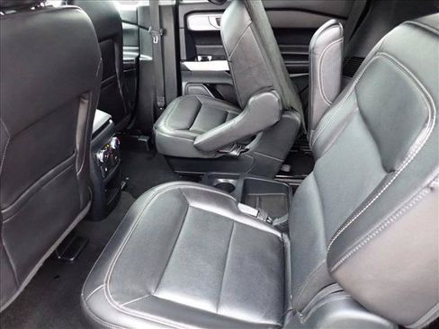 Used 2021 Ford Explorer Limited AWD/4WD image 10
