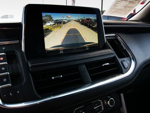 Used 2023 GMC Yukon XL SLT image 21