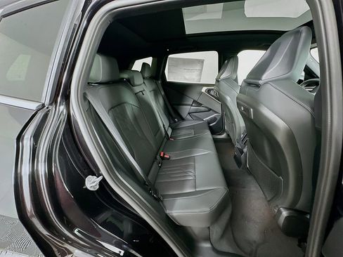 Used 2025 BMW X3 xDrive30i w/ Premium Package image 33