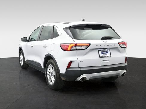 Used 2021 Ford Escape SE w/ Convenience Package FWD image 6