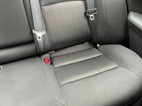 Used 2025 Nissan Altima 2.5 SV FWD image 37