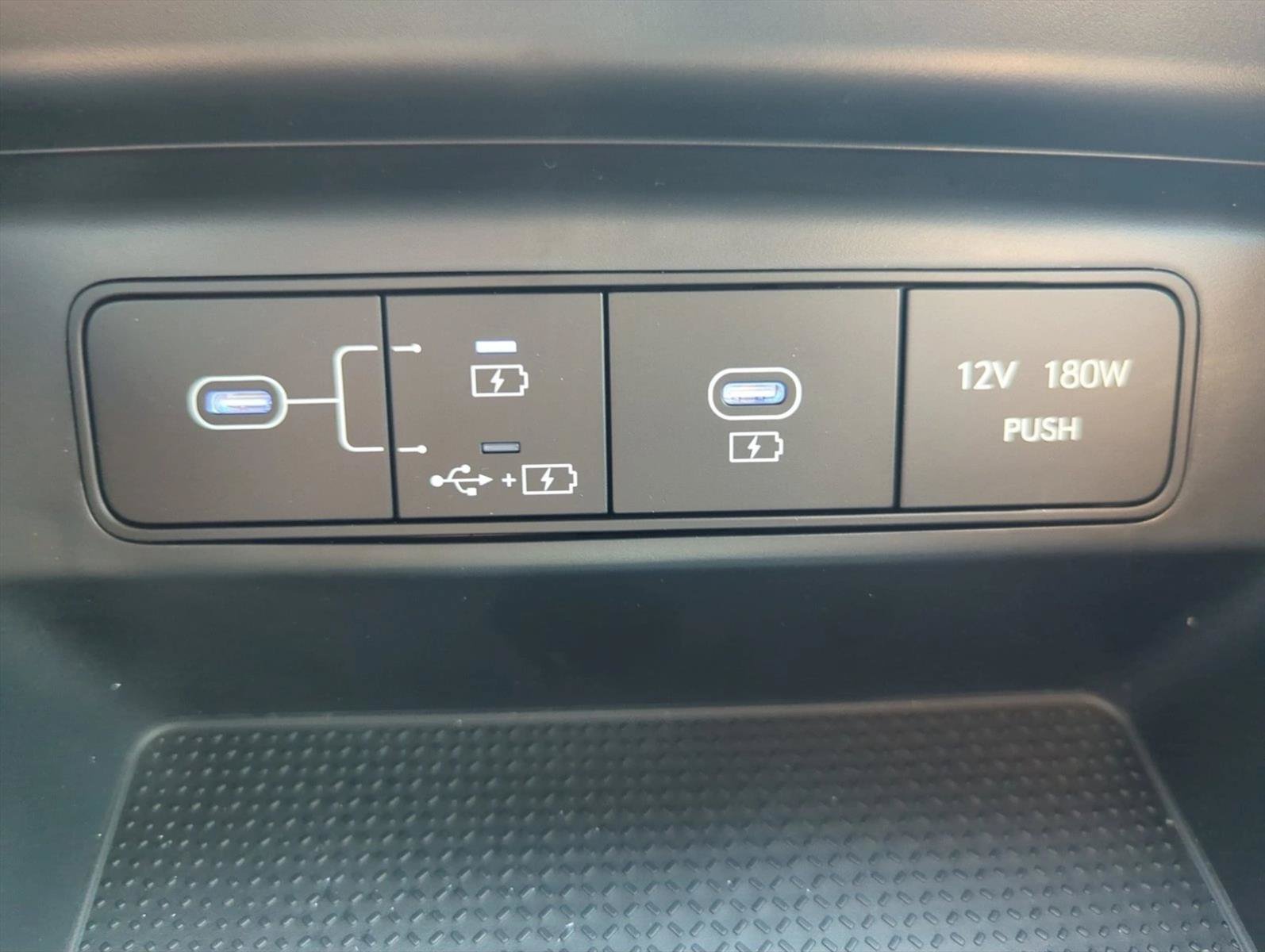 New 2026 Hyundai Tucson Limited FWD image 23