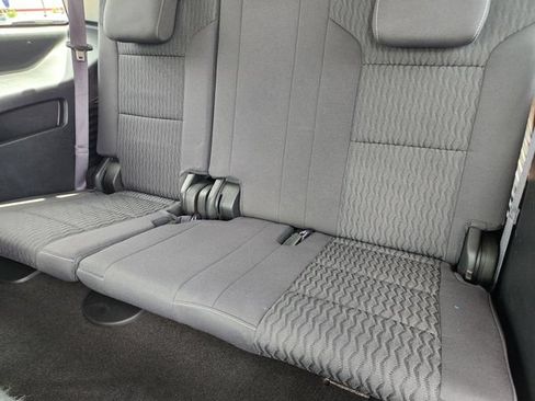 Used 2017 GMC Yukon SLE w/ Convenience Package RWD image 33