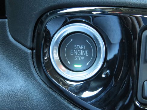 New 2026 GMC Sierra 1500 SLE image 22