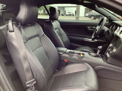 Used 2016 Ford Mustang Premium RWD image 28