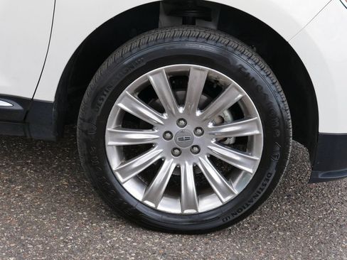 Used 2013 Lincoln MKX AWD image 7
