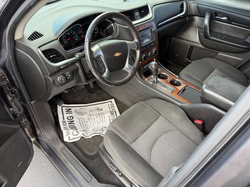 Used 2014 Chevrolet Traverse LT image 6