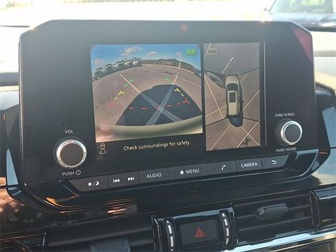 Used 2025 Nissan Pathfinder Rock Creek image 17