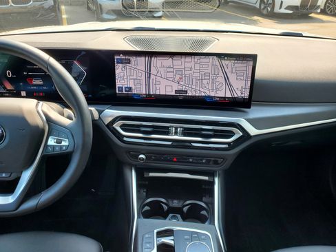 Used 2023 BMW 330i xDrive Sedan w/ Driving Assistance Package AWD/4WD image 31