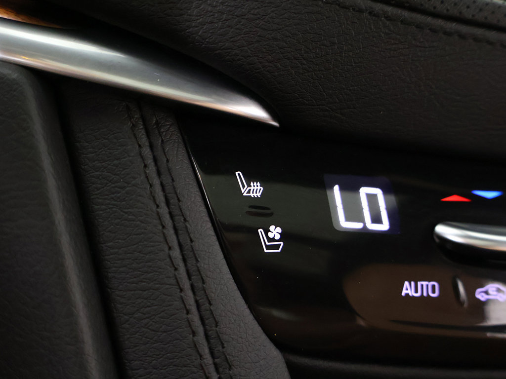 Used 2025 Cadillac XT5 Premium Luxury w/ LPO, Floor Liner Package AWD/4WD image 58