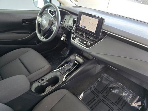 Used 2024 Toyota Corolla LE image 11