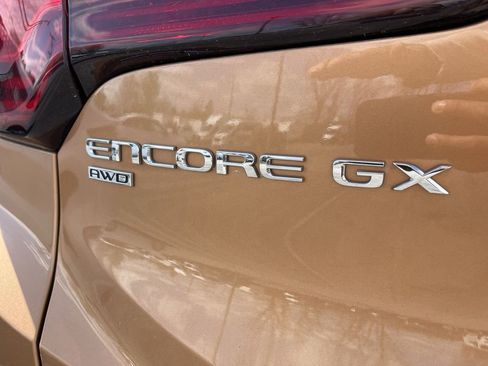 Used 2024 Buick Encore GX Sport Touring w/ Comfort Package AWD/4WD image 7