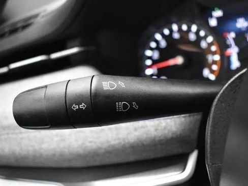 Used 2024 Jeep Compass Latitude AWD/4WD image 25