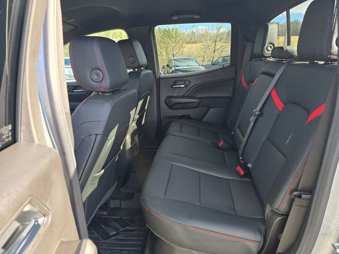 New 2026 Chevrolet Colorado Z71 w/ Technology Package image 13