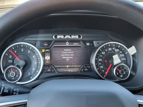 New 2026 RAM 1500 Express AWD/4WD image 13