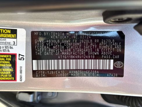 Used 2024 Toyota Camry SE image 30